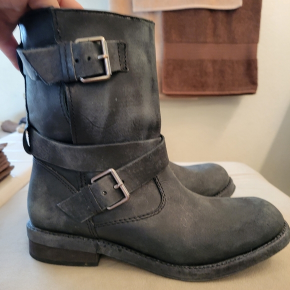 Zara Distressed double buckle moto boots size 8 - Picture 3 of 7